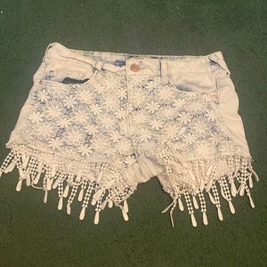 l.e.i shorts